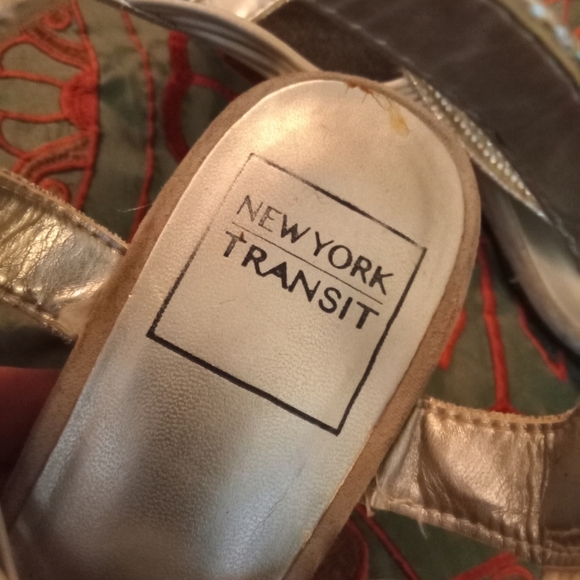 🤠New York Transit Simple Embellished  Slip On Heels Size 10M - Picture 4 of 8